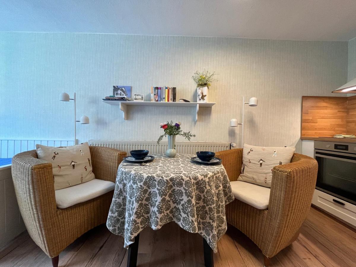 Sonnige Souterrain-ferienwohnung Apartment *