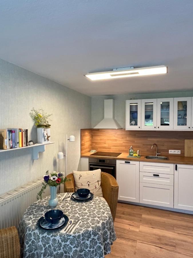 Sonnige Souterrain-ferienwohnung Apartment Sassnitz