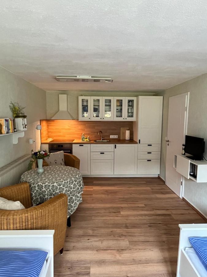 Sonnige Souterrain-ferienwohnung Sassnitz